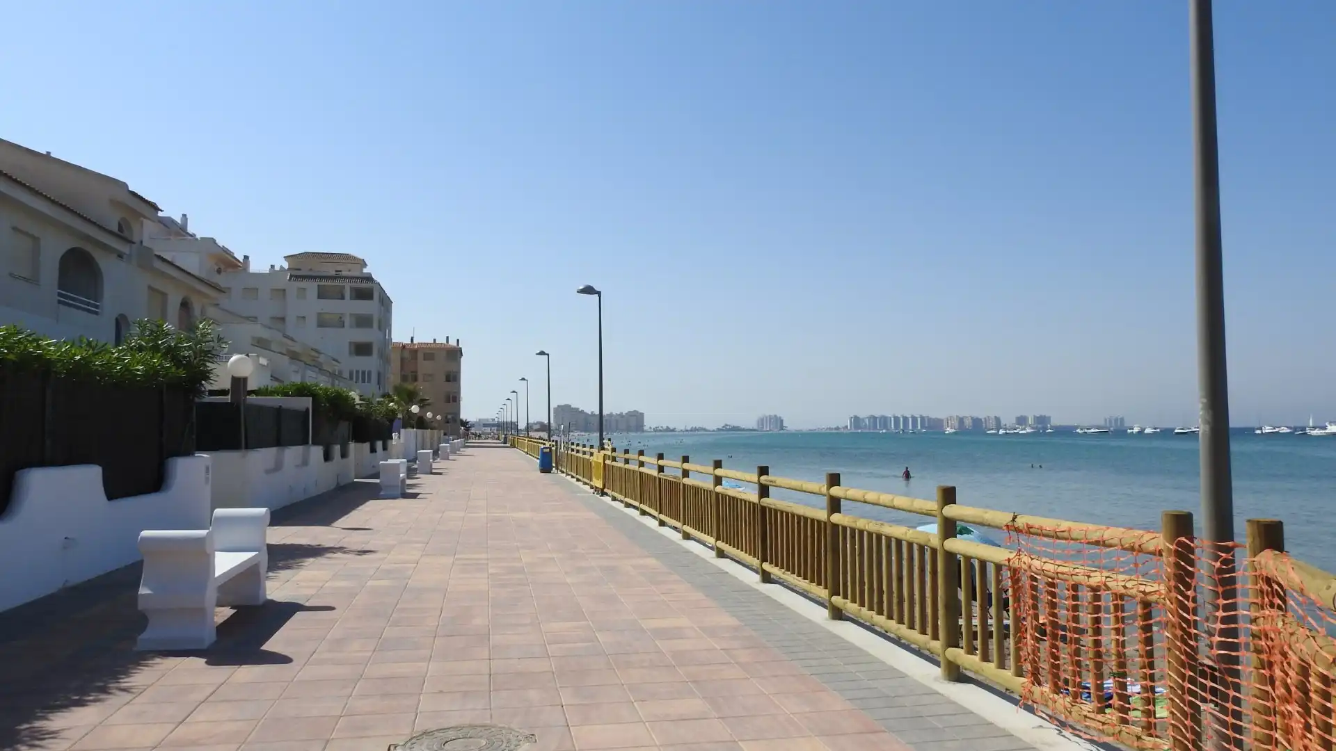 Vista exterior de Piso en venta en La Manga del Mar Menor con Aire acondicionado, Calefacción y Terraza
