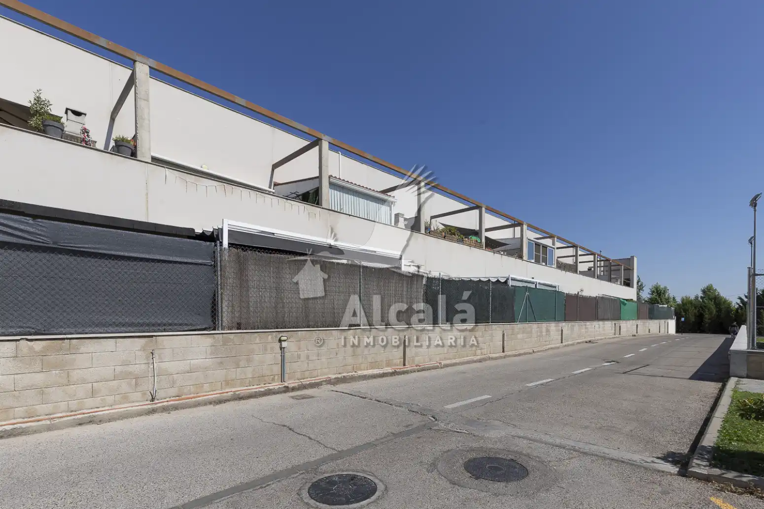 Exterior view of Flat for sale in Loeches  with Air Conditioner, Heating and Private garden