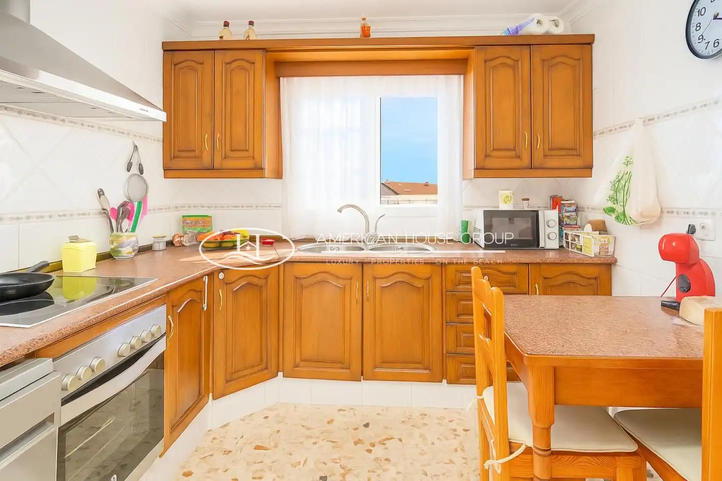 Cocina de Casa o chalet en venta en Chiclana de la Frontera con Aire acondicionado, Jardín privado y Terraza