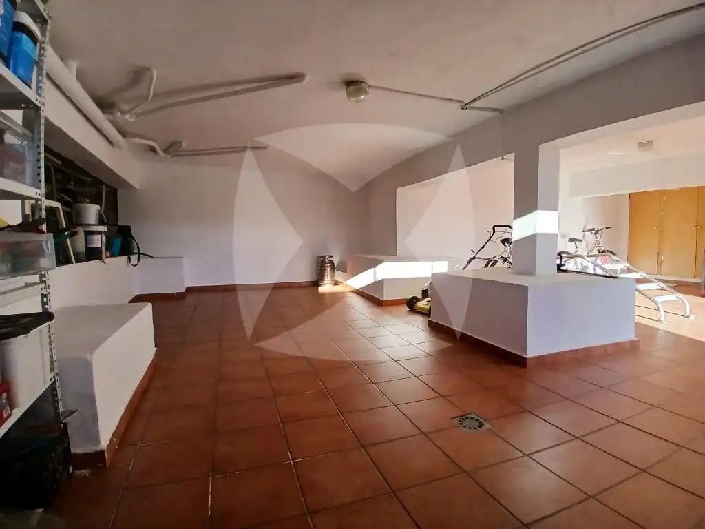Detached house with pool for sale in Urbanización Las Lomas, imagen 4