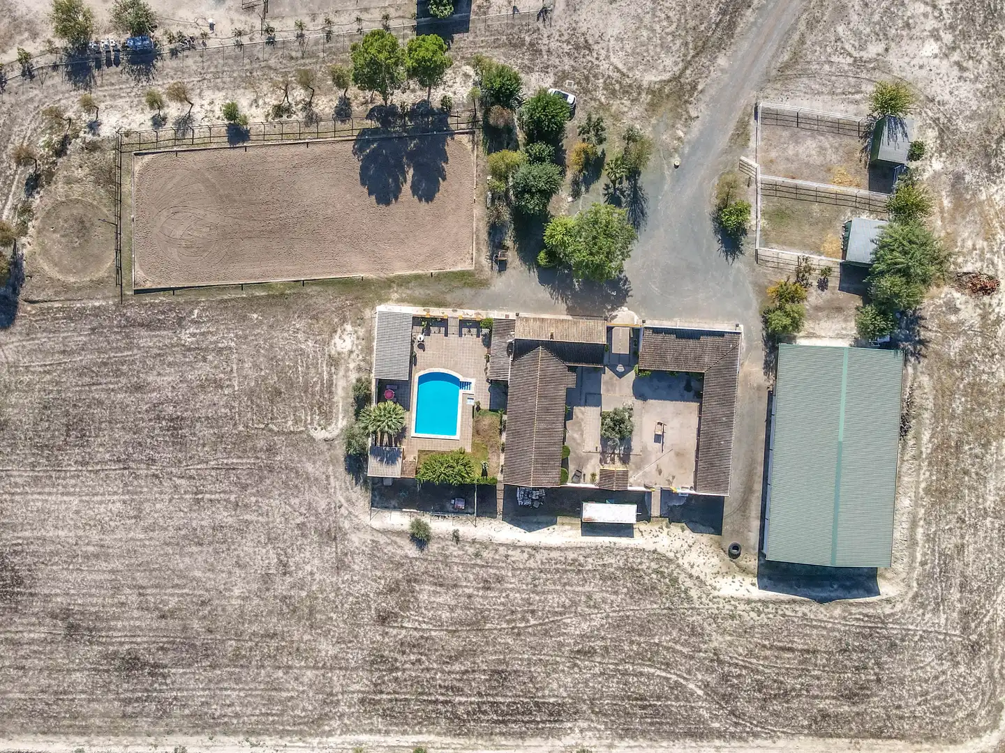 Swimming pool of Houses for sale in Morón de la Frontera  with Air Conditioner, Private garden and Swimming Pool