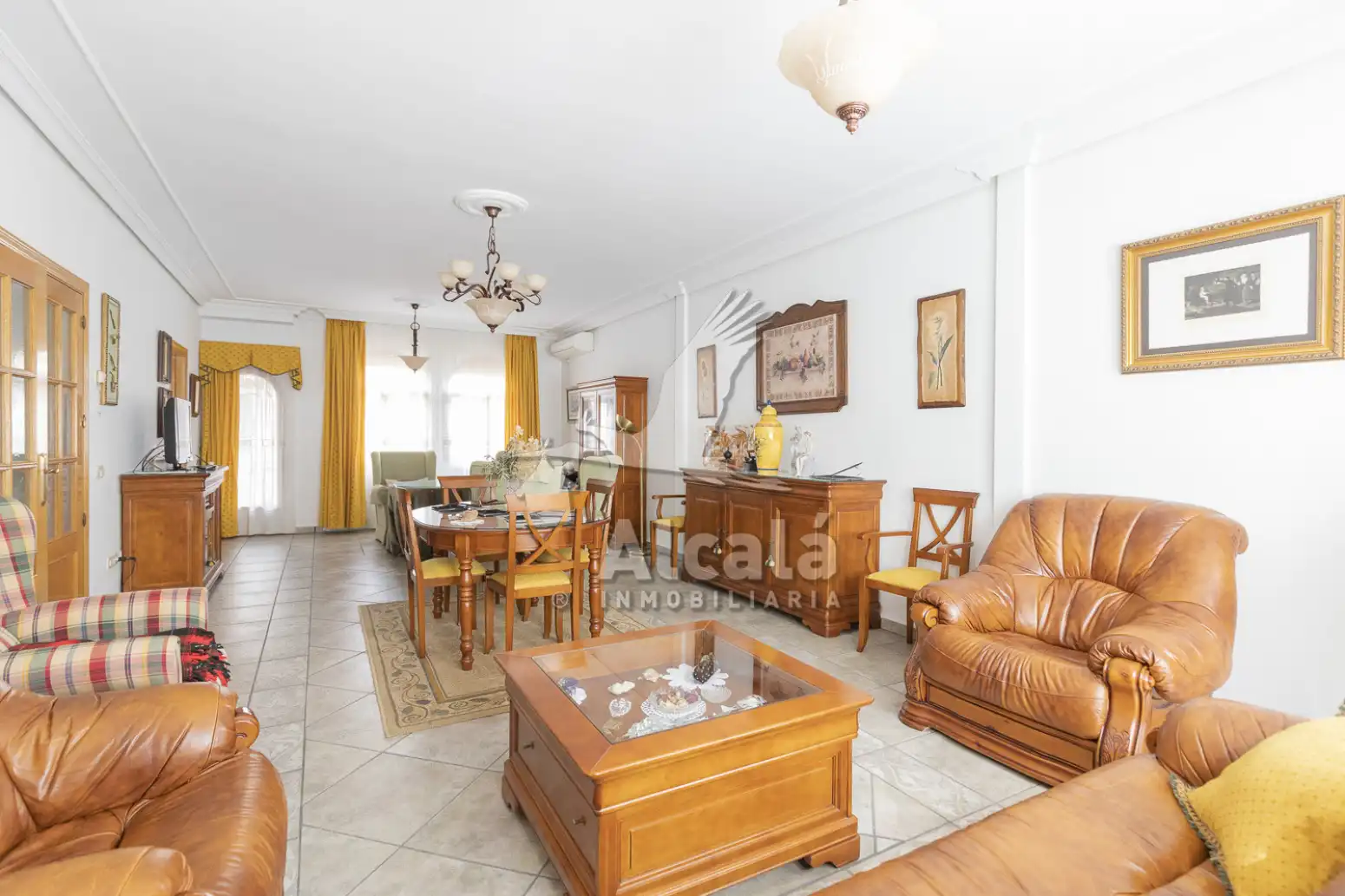 Sala de estar de Casa adosada en venta en Torrijos con Aire acondicionado, Calefacción y Terraza