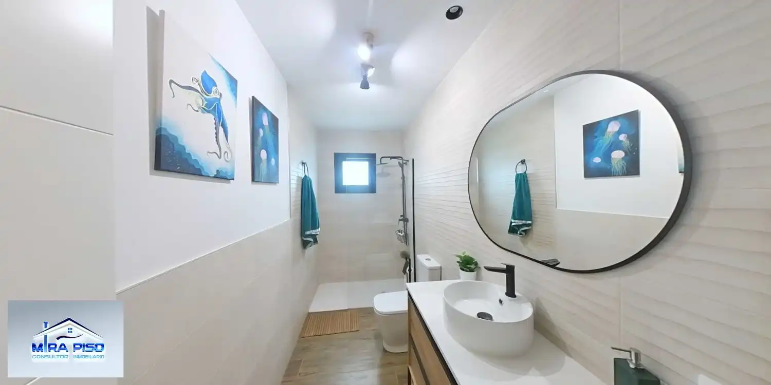 Baño de Casa o chalet en venta en Las Rozas de Valdearroyo  con Calefacción, Terraza y Trastero