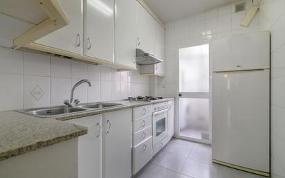 Kitchen of Flat for sale in Manresa  with Heating and Balcony