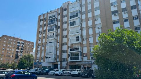 Foto 2 de Piso en venta en Calle Poeta Manuel Benítez Carrasco, 24, La Oliva, Sevilla Capital