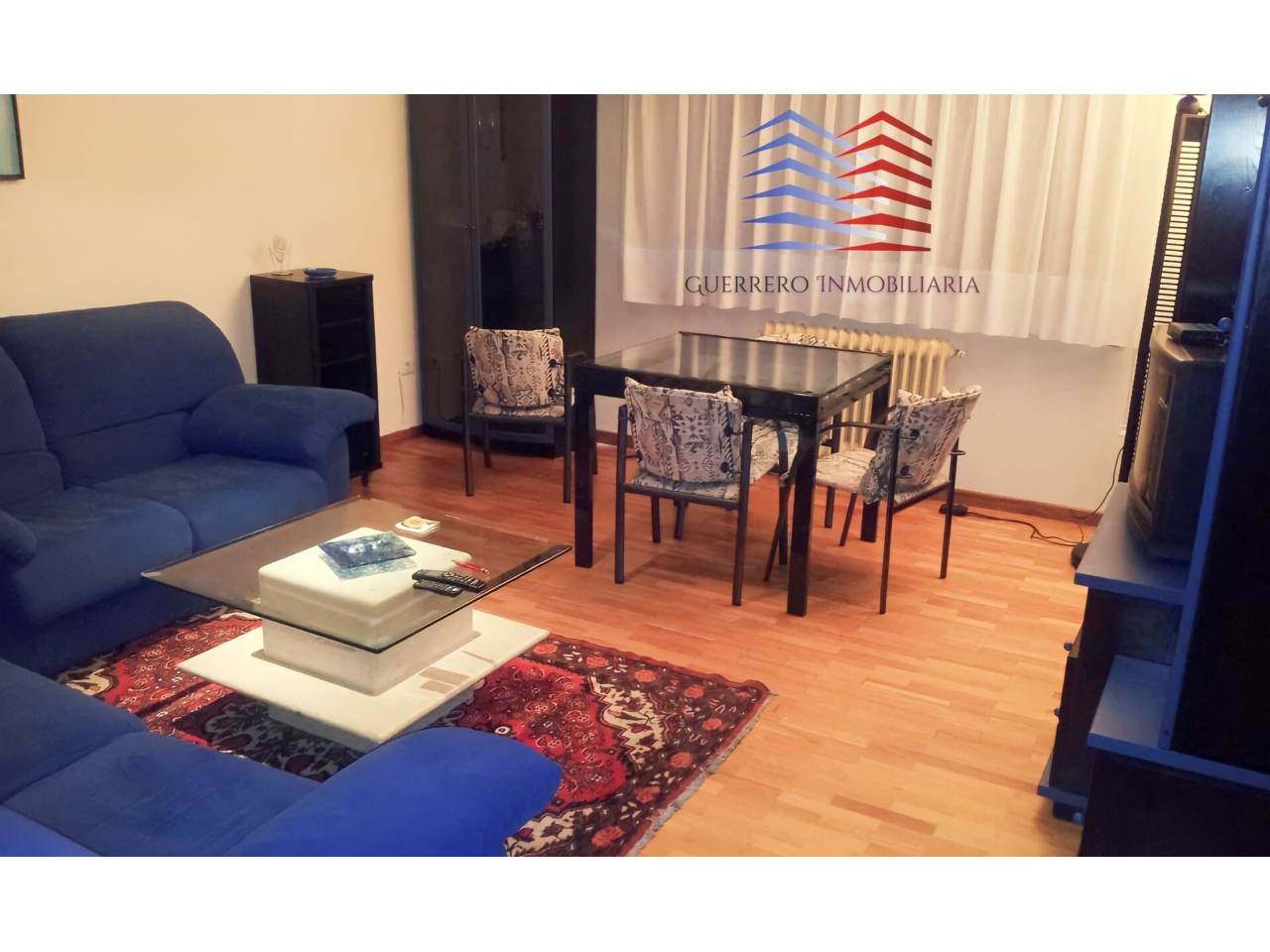 Sala d'estar de Pis en venda en Ourense Capital  amb Calefacció, Parquet i Traster