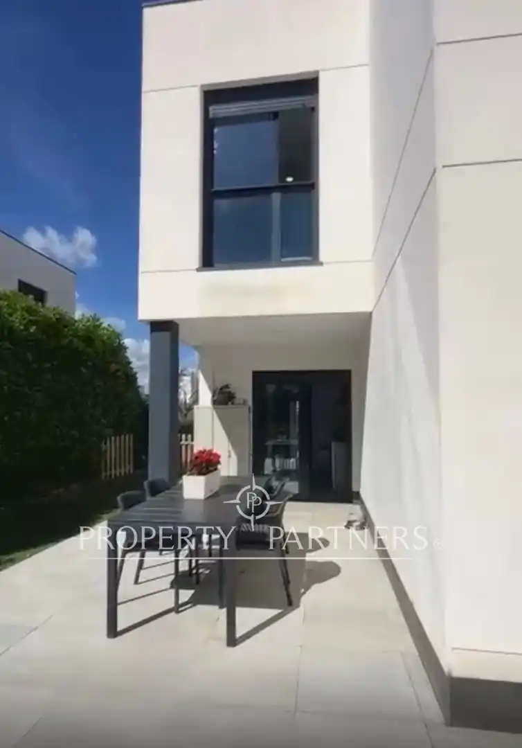Terrassa de Casa o xalet en venda en Bétera amb Aire condicionat, Calefacció i Jardí privat