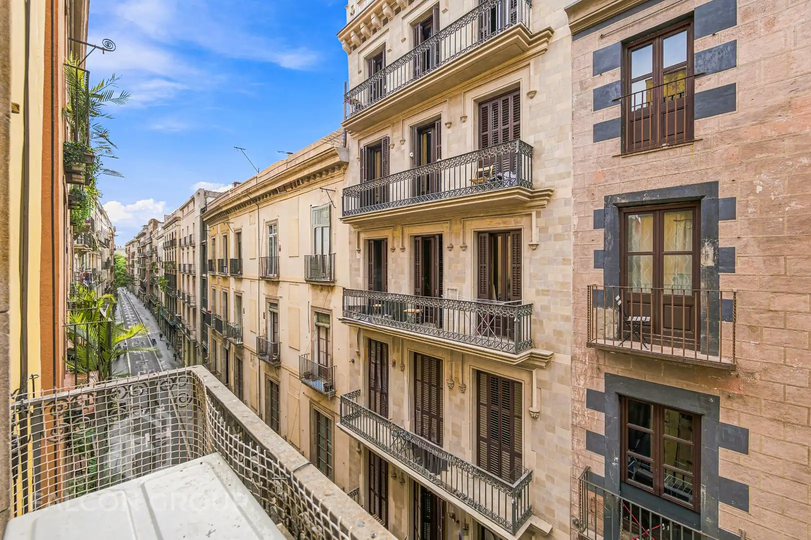 Vista exterior de Pis en venda en Barcelona amb Aire condicionat, Calefacció i Traster