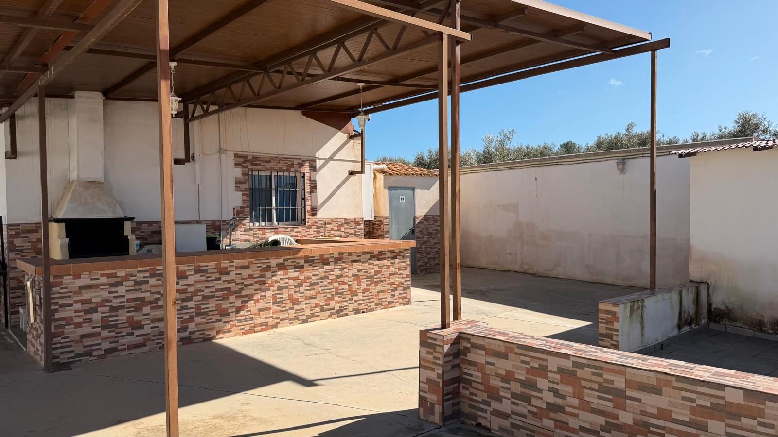 Terrassa de Finca rústica en venda en Chimeneas amb Aire condicionat, Jardí privat i Piscina