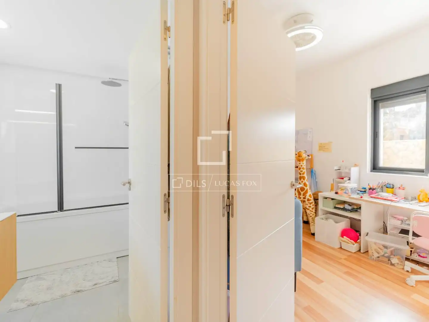 Casa o chalet en venta en L'Eliana con Aire acondicionado, Calefacción y Jardín privado
