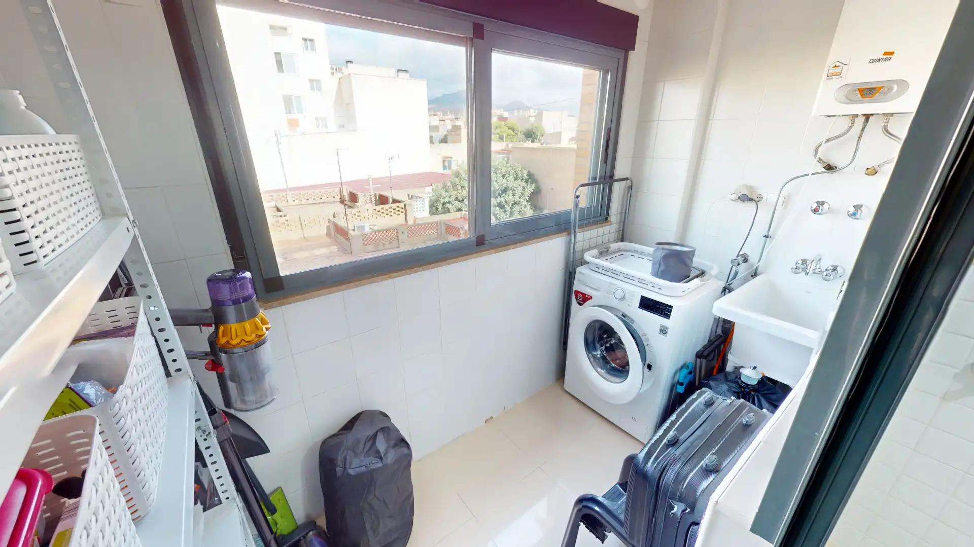 Flat with terrace for sale in Carrer de València, imagen 8