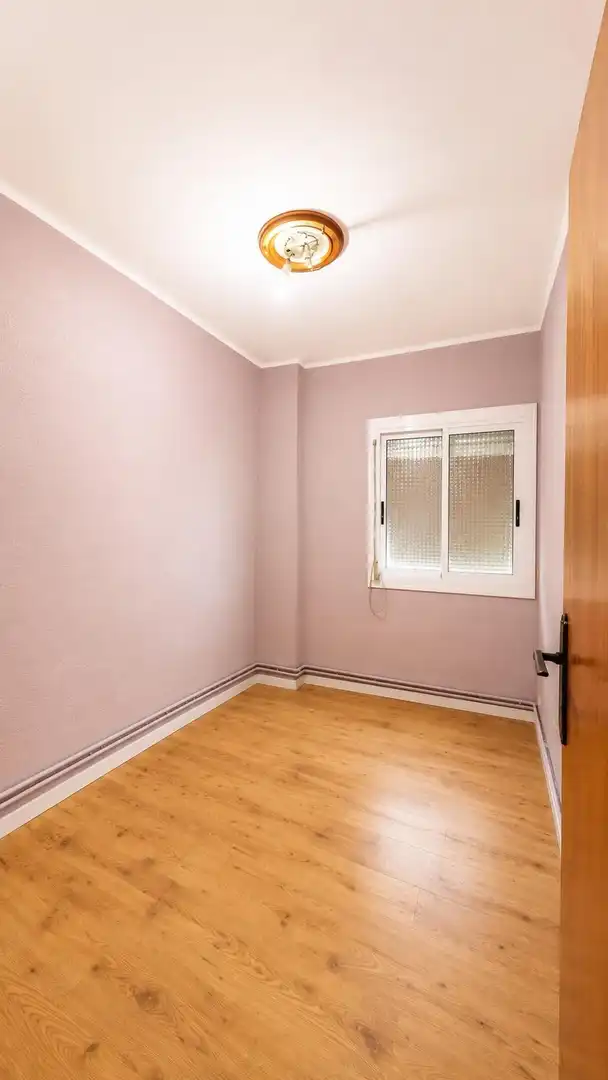Bedroom of Flat for sale in Ripollet  with Heating, Parquet flooring and Balcony