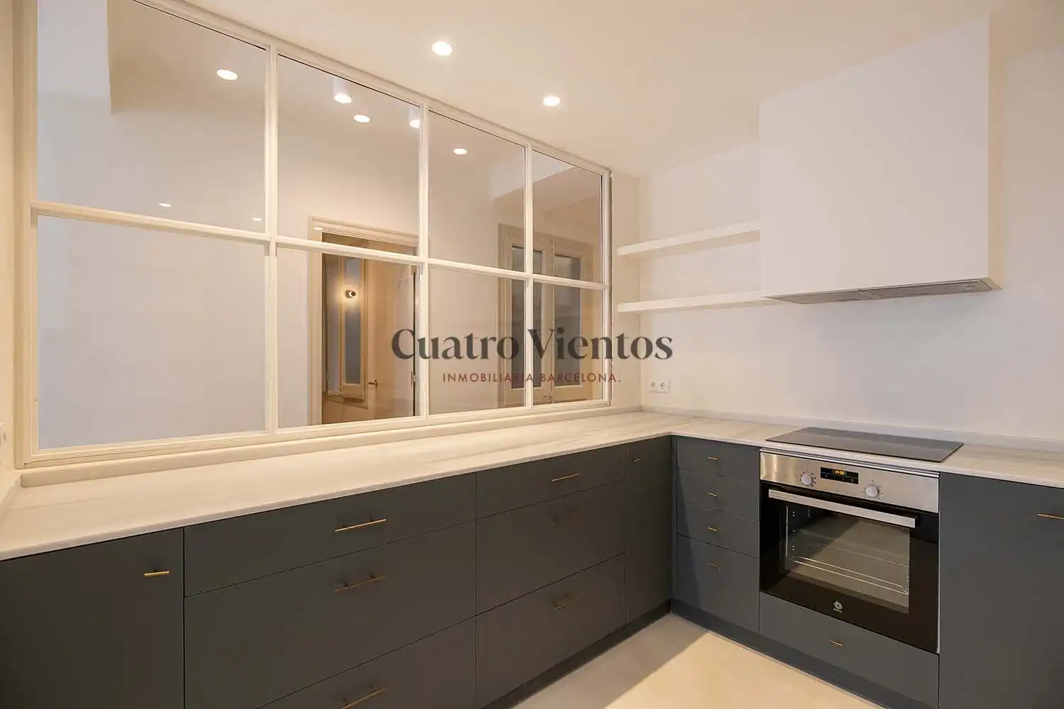 Flat for rent in Carrer de Sant Elies, Sant Gervasi- Galvany