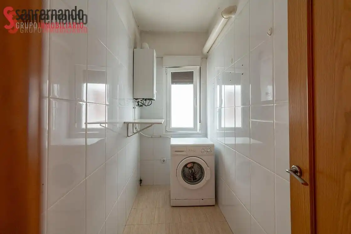 Badezimmer von Wohnung zum Verkauf in Torrelavega  mit Heizung und Balkon
