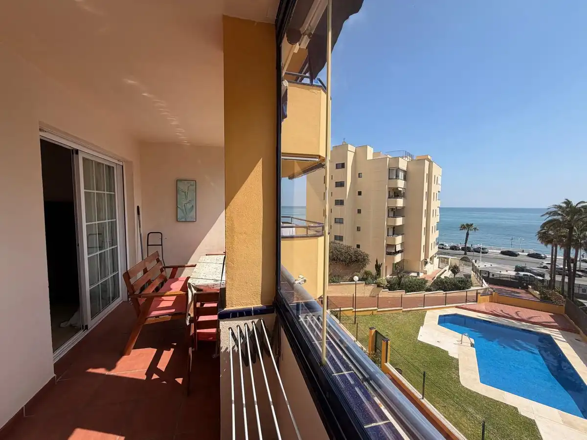 Apartamento con piscina en venta en Arroyo de la Miel, imagen 11