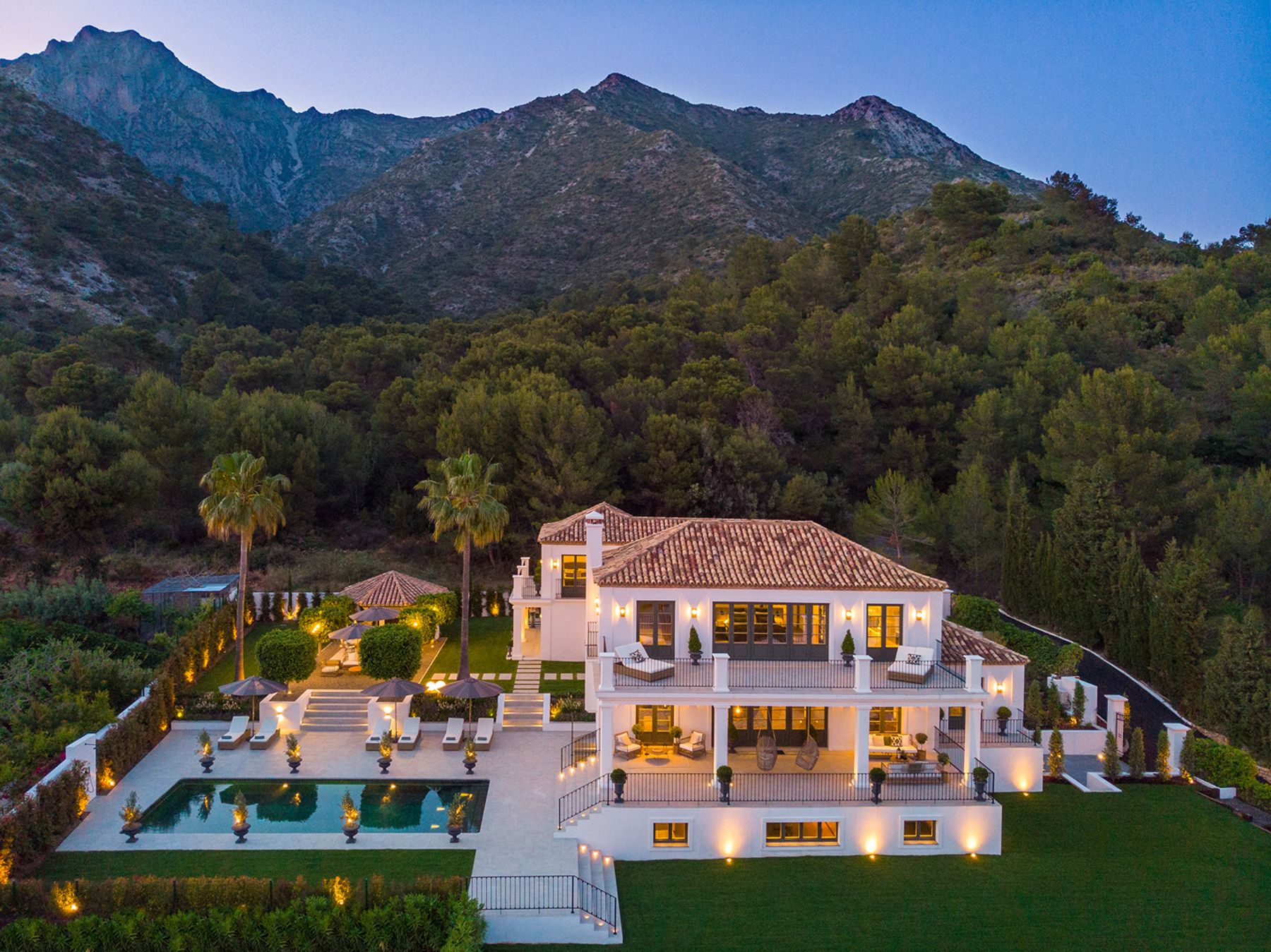 Jardí de Casa o xalet en venda en Marbella amb Aire condicionat, Jardí privat i Piscina