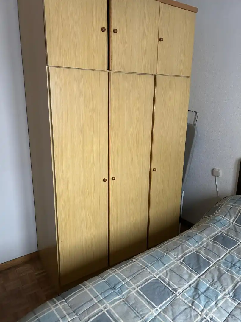 Habitación de Piso en venta en Arévalo con Calefacción, Terraza y Amueblado