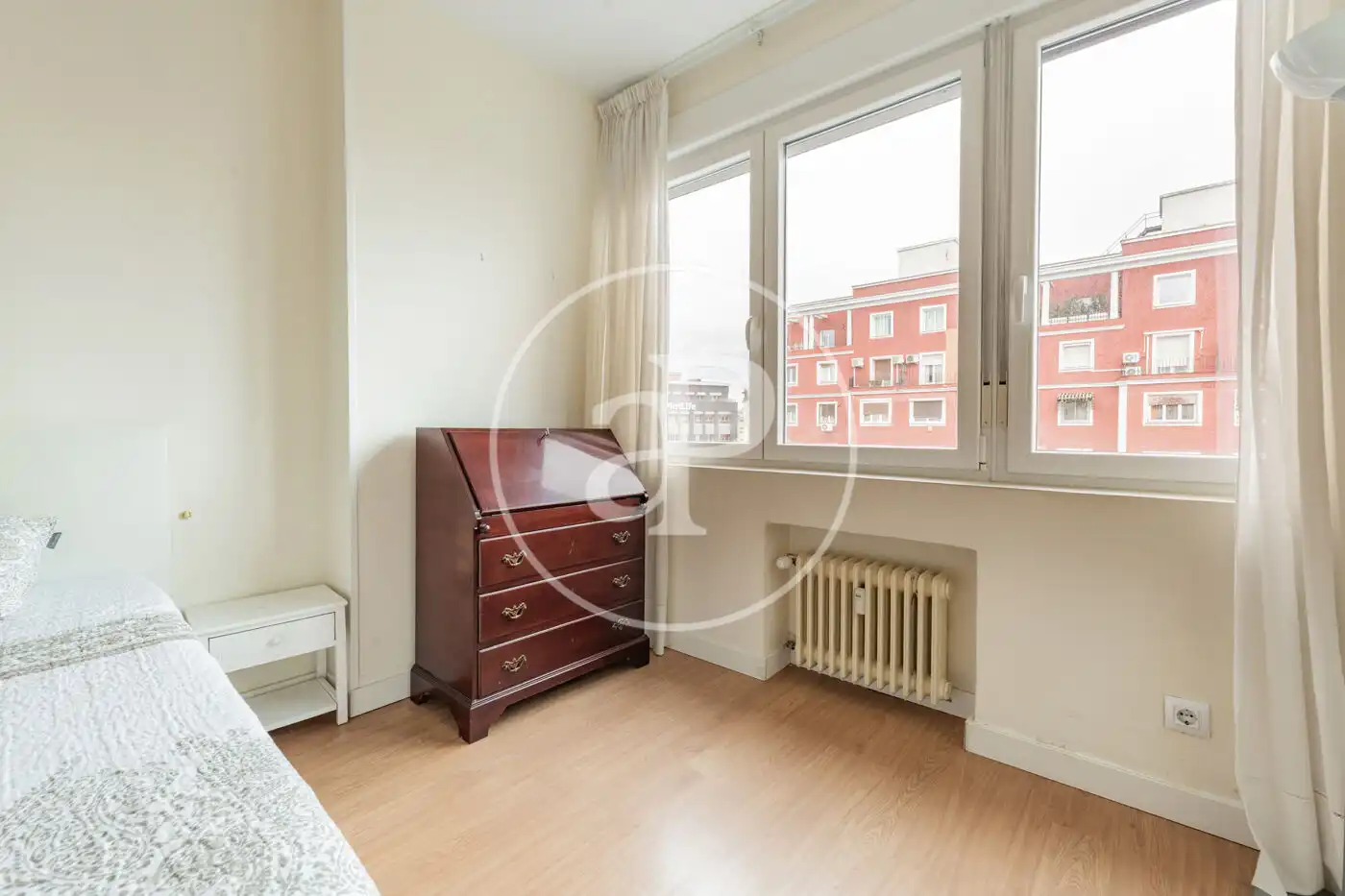 Habitación de Piso en venta en Madrid con Aire acondicionado y Calefacción