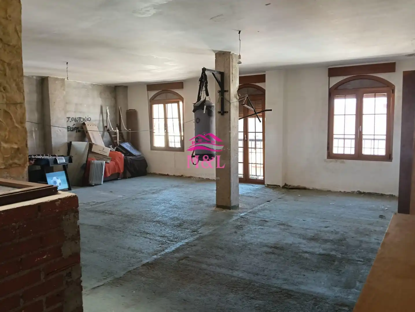 Houses for sale in Esparragalejo  with Air Conditioner, Heating and Terrace