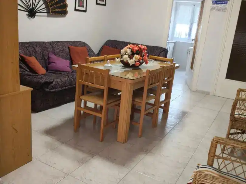Menjador de Casa adosada en venda en Mora amb Traster i Moblat