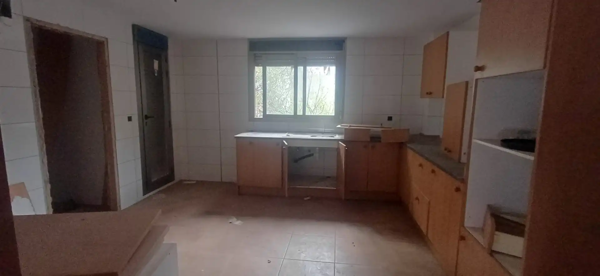 Cuina de Casa adosada en venda en Artana amb Jardí privat, Terrassa i Piscina