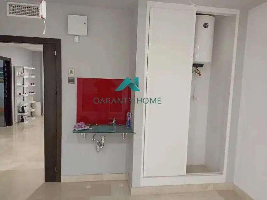 Office for rent in Estepona  with Air Conditioner