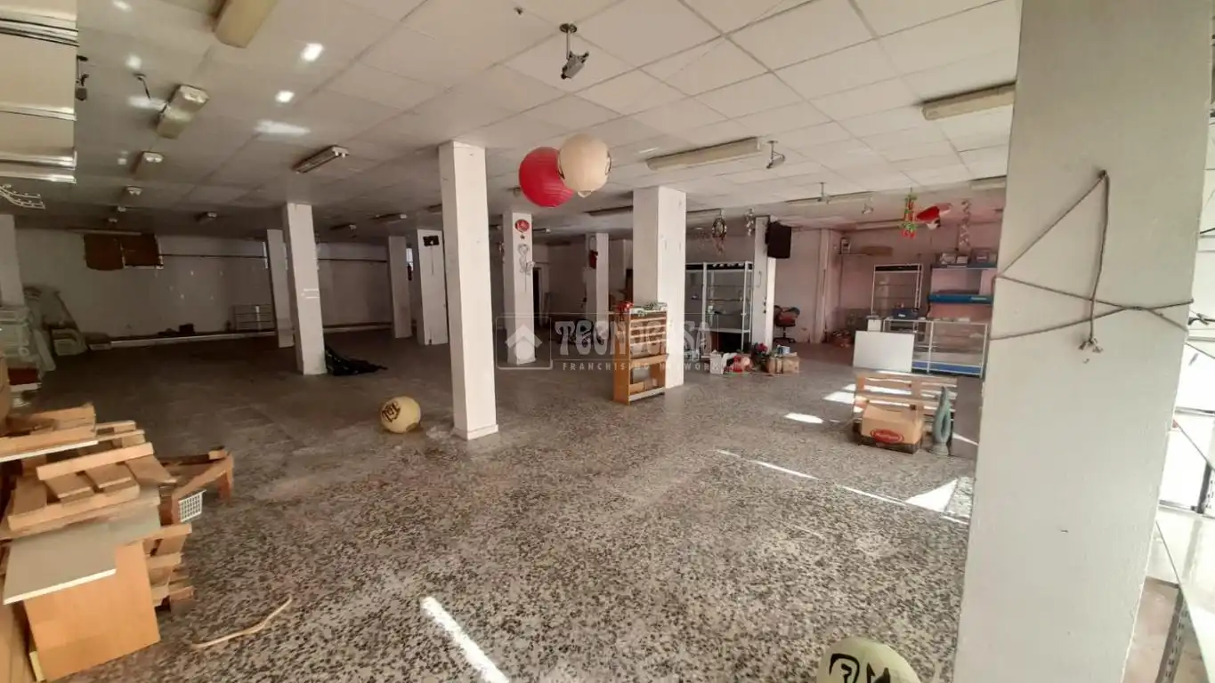 Local comercial en alquiler en Zona Centro - Ayuntamiento, imagen 4