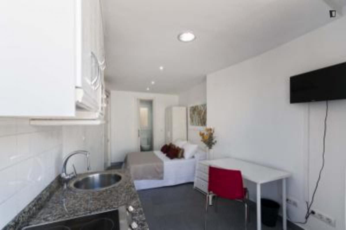 Study to rent in San Antón