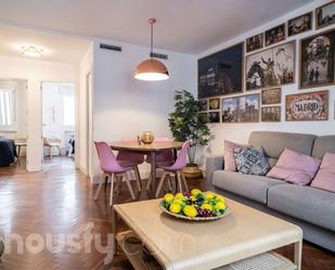 Living room of Flat to rent in  Madrid Capital  with Air Conditioner and Terrace