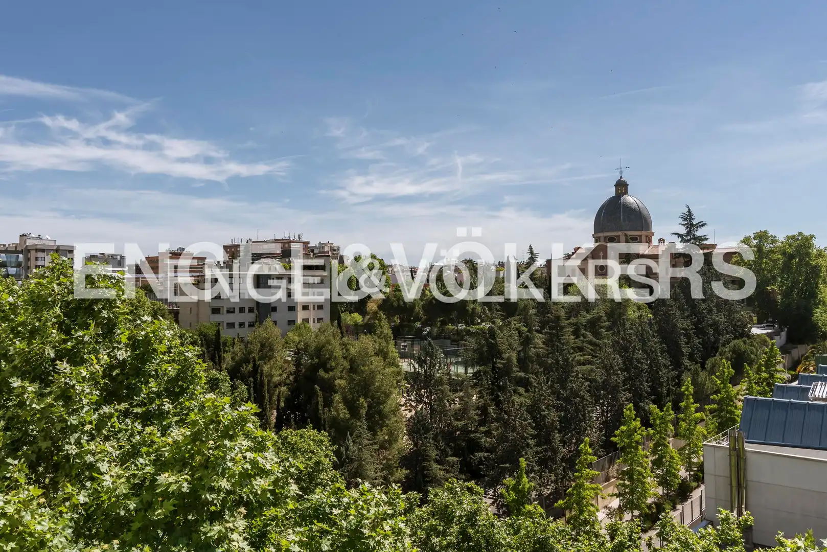 Exterior view of Flat for sale in Madrid  with Air Conditioner, Heating and Private garden