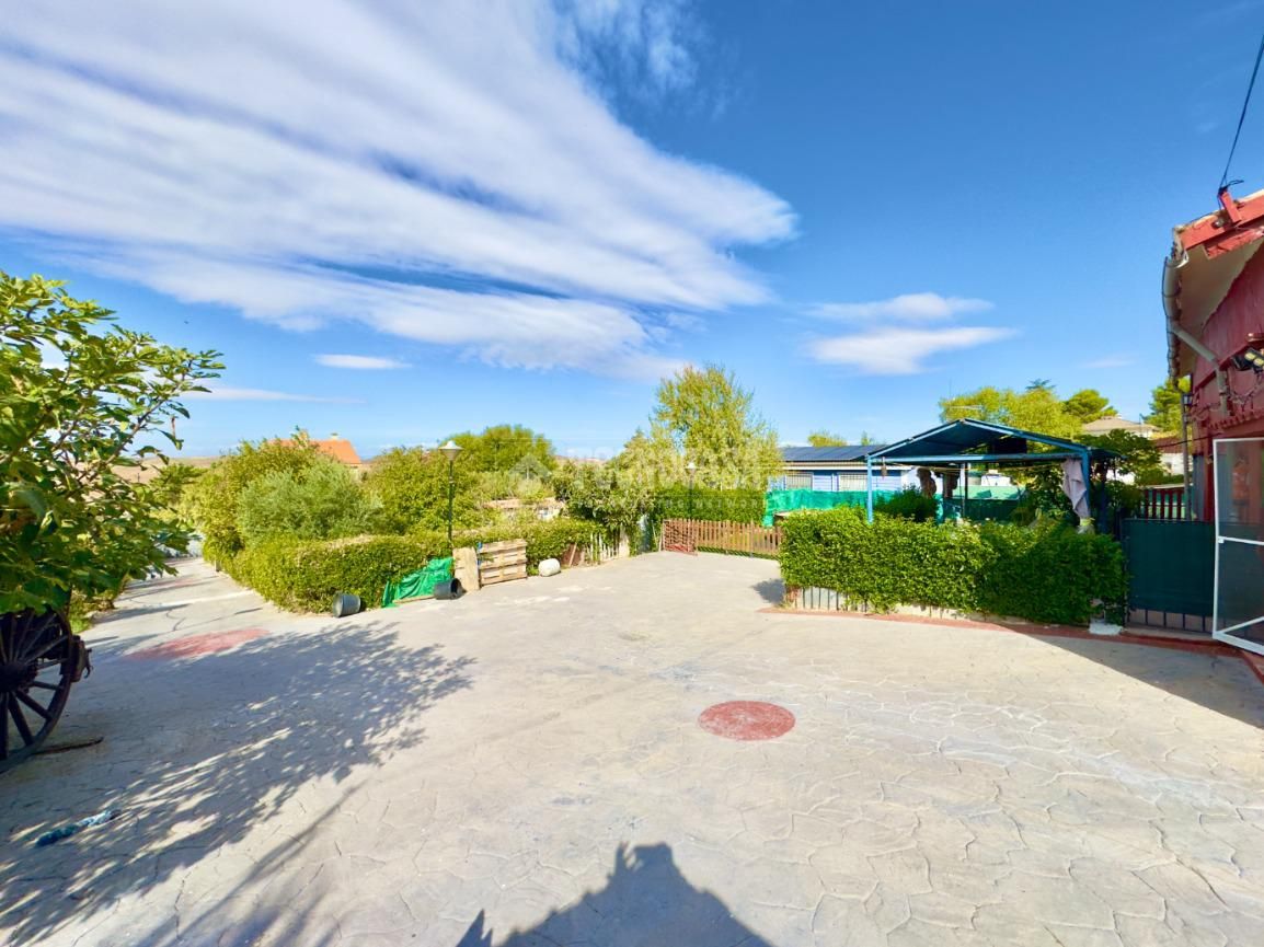 Jardí de Casa o xalet en venda en Valdeavero amb Calefacció