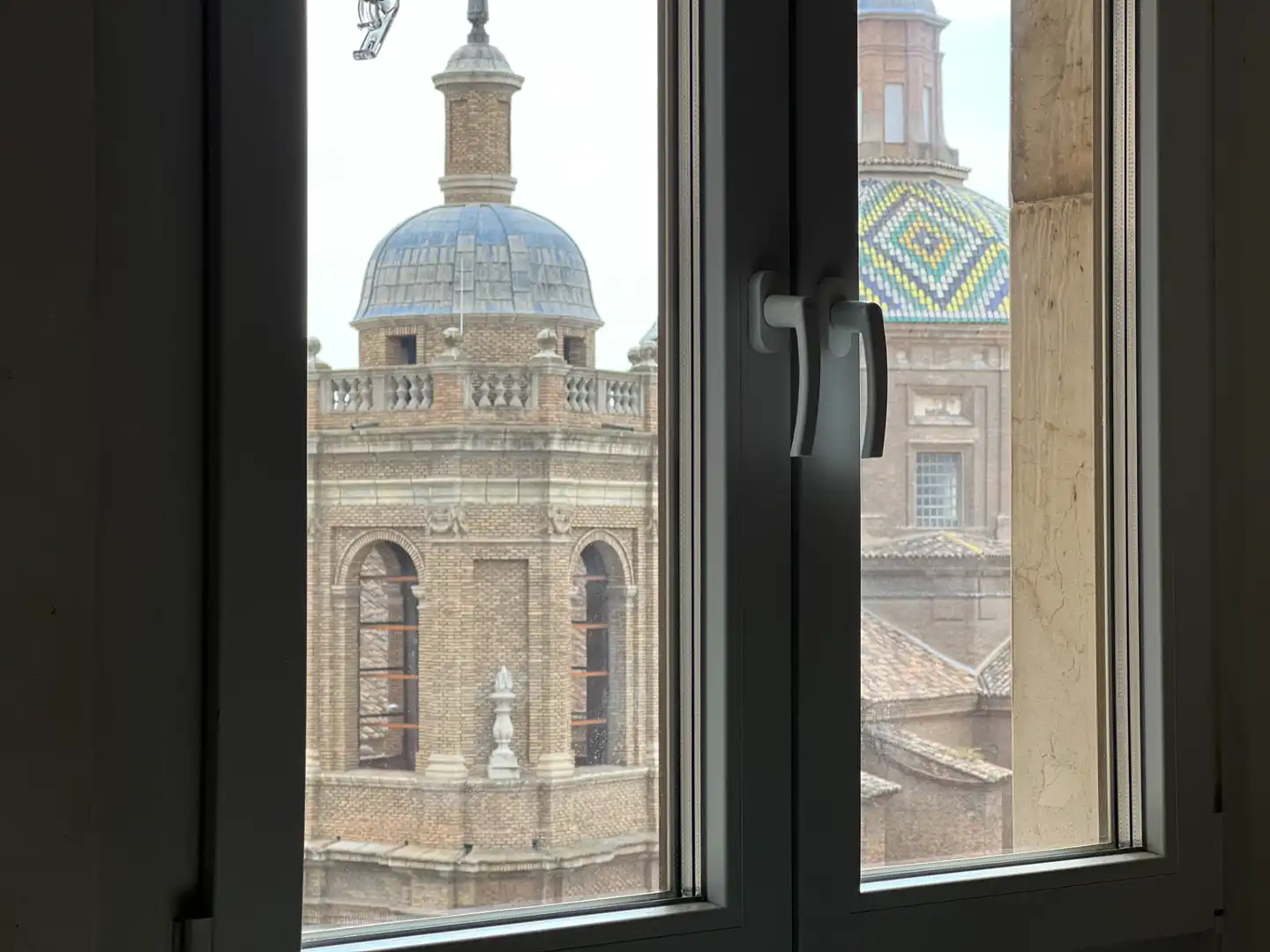 Exterior view of Flat for sale in Zaragoza  with Air Conditioner, Heating and Parquet flooring