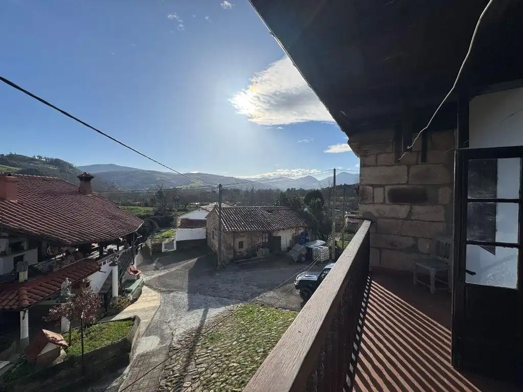 Vista exterior de Casa o chalet en venta en Arenas de Iguña con Jardín privado, Terraza y Trastero