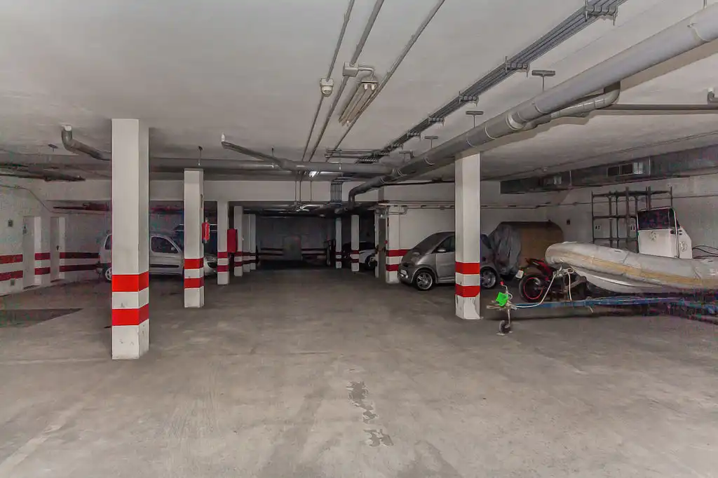 Parking de Piso en venta en Valterra - Altavista
