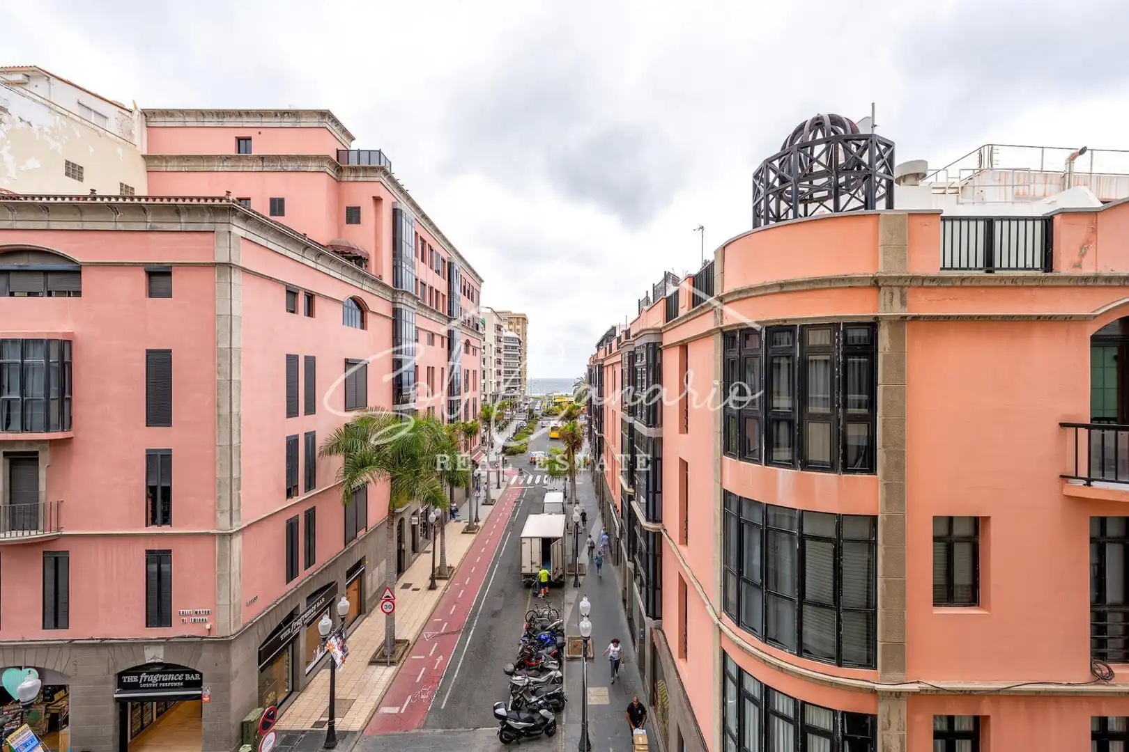 Vista exterior de Pis en venda en Las Palmas de Gran Canaria amb Balcó