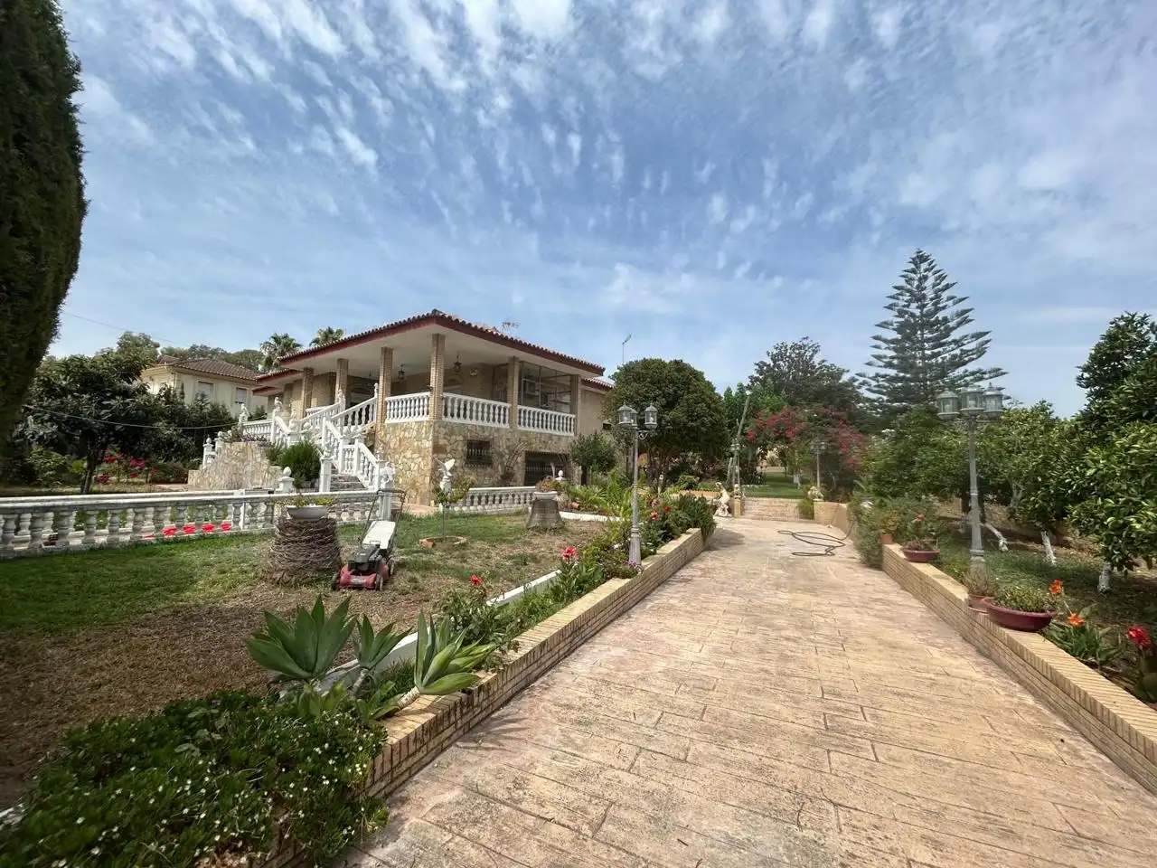 Haus mit Pool zum Verkauf in Cerros de Montequinto