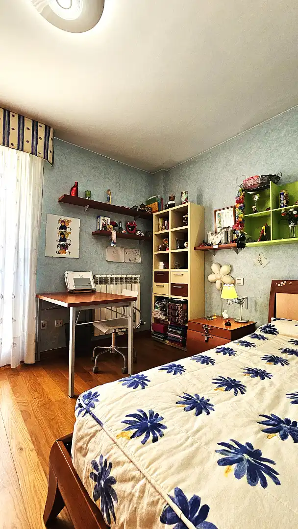 Habitación de Casa adosada en venta en Zaragoza con Aire acondicionado, Calefacción y Jardín privado