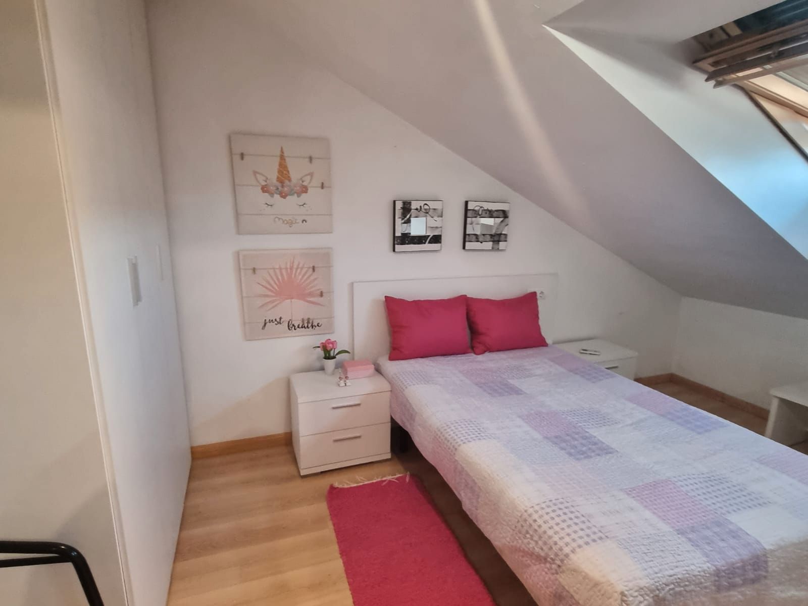 Bedroom of Attic to rent in Ponferrada  with Air Conditioner, Heating and Parquet flooring
