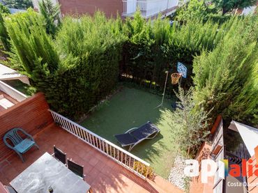 Reihenhaus mit Balkon zum Verkauf in Via Augusta