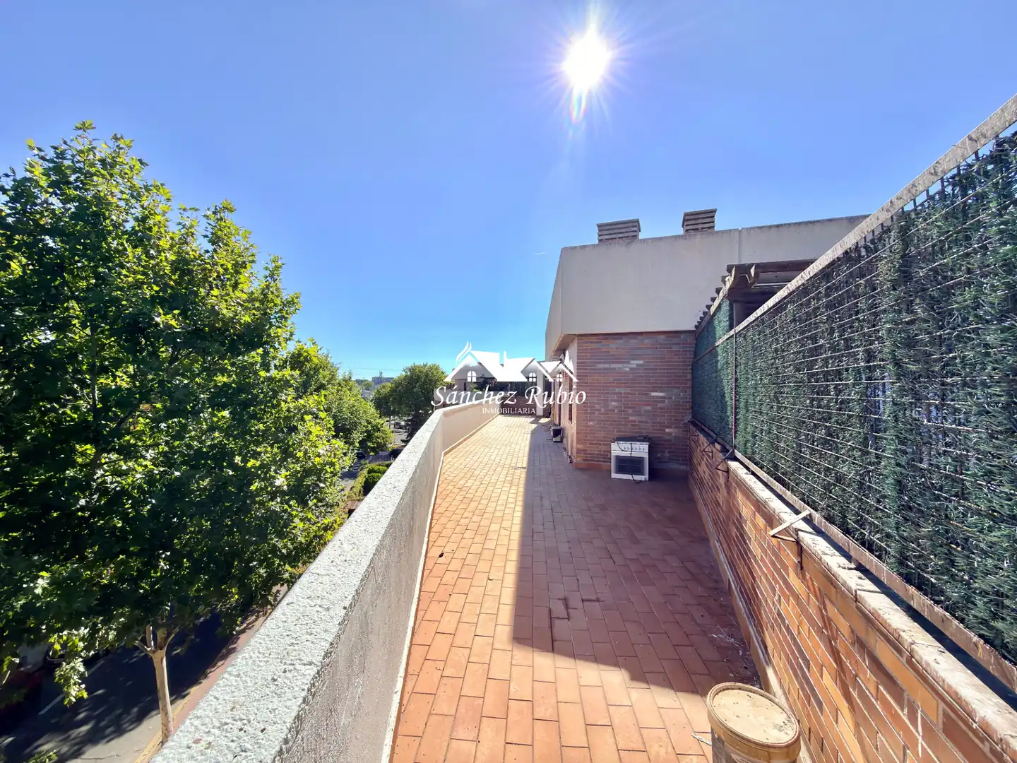 Exterior view of Attic for rent in Las Rozas de Madrid  with Air Conditioner, Heating and Parquet flooring
