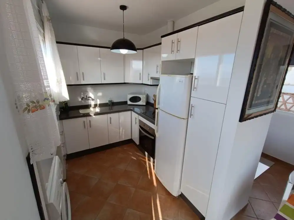 Cuina de Casa o xalet en venda en Chilluévar amb Aire condicionat, Terrassa i Moblat