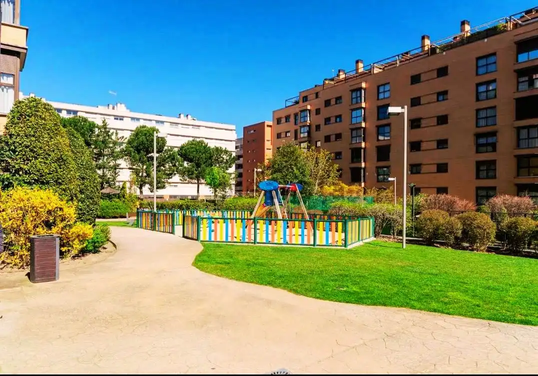 Vista exterior de Piso en venta en Madrid con Aire acondicionado, Calefacción y Trastero