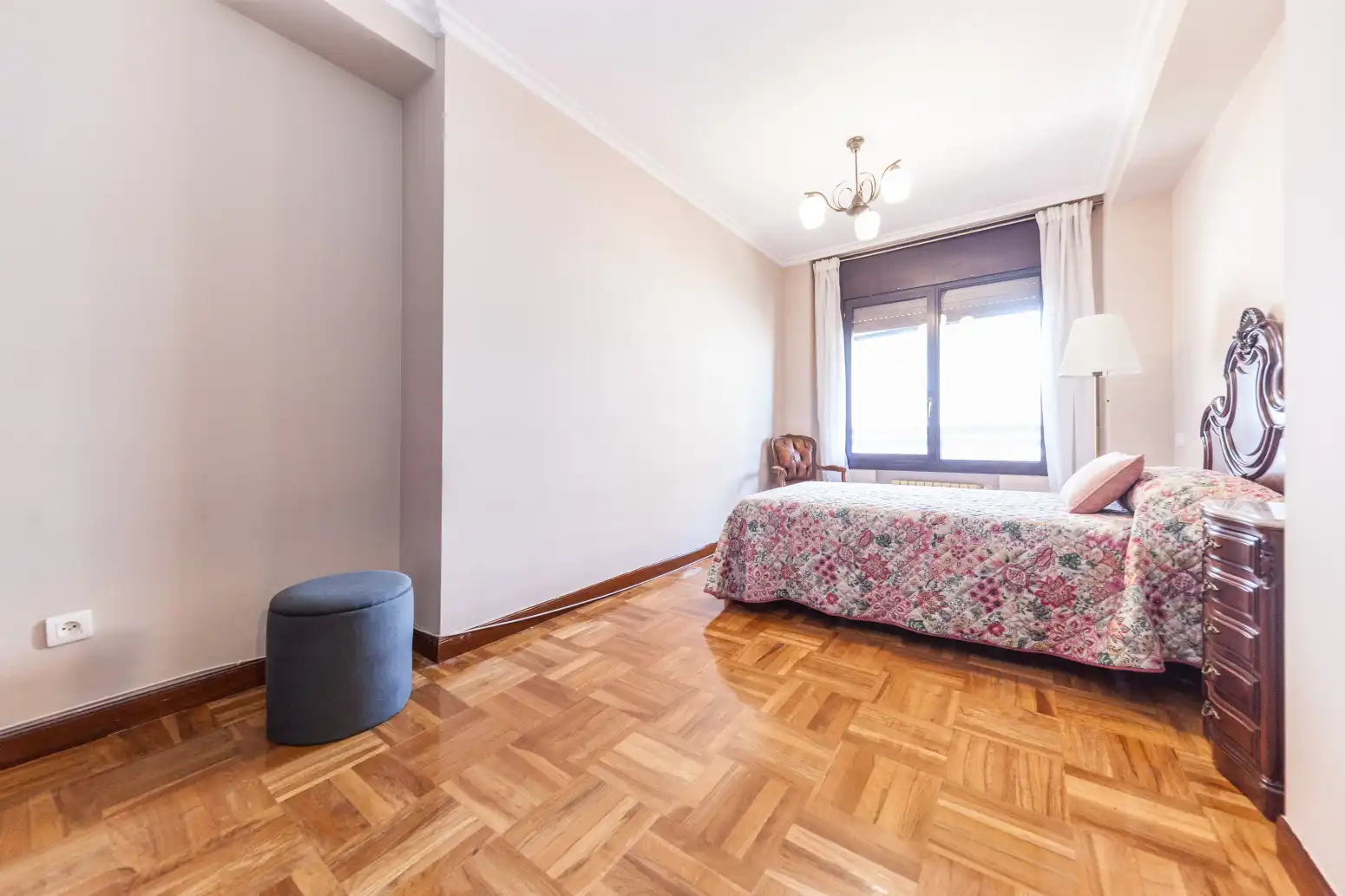 Bedroom of Flat for sale in Gijón   with Heating, Parquet flooring and Terrace