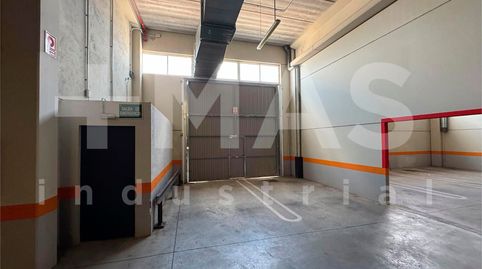 Nave industrial  de 4500 m2 con 2 muelles de carga