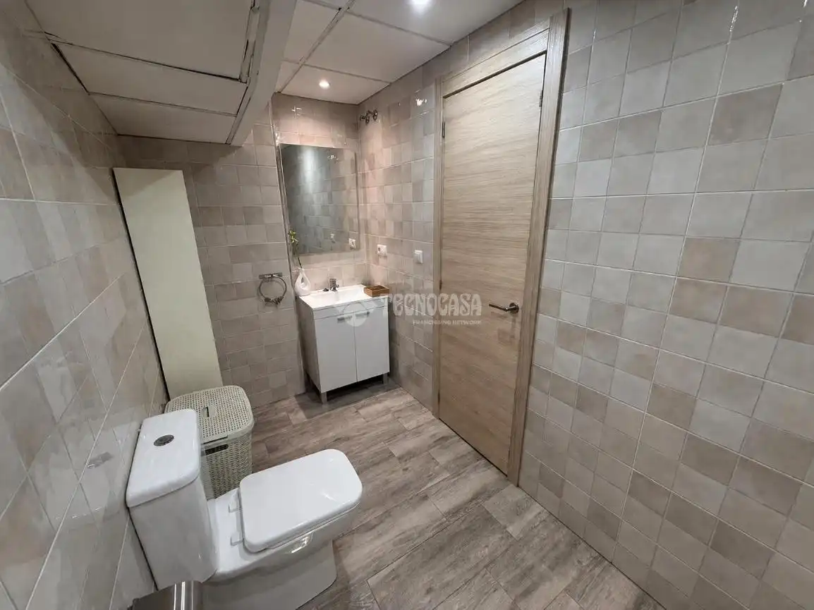 Baño de Piso en venta en Benalmádena