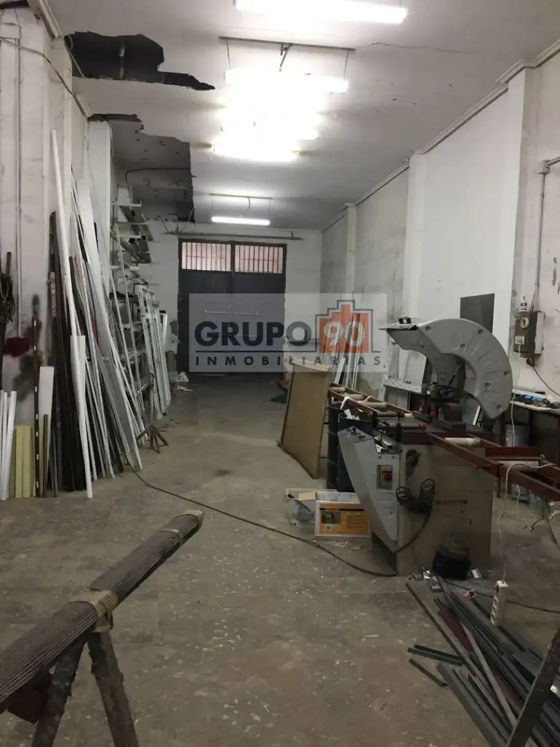 Nave industrial en venta en Valencia