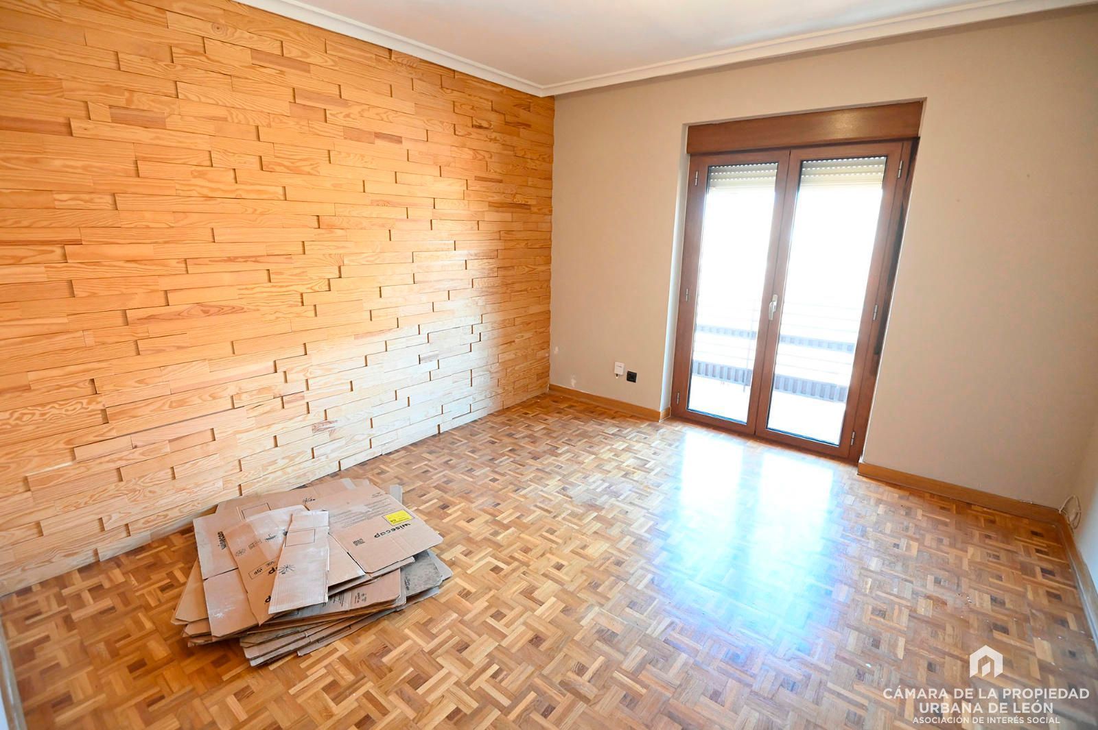 Bedroom of Flat for sale in León Capital   with Heating and Storage room
