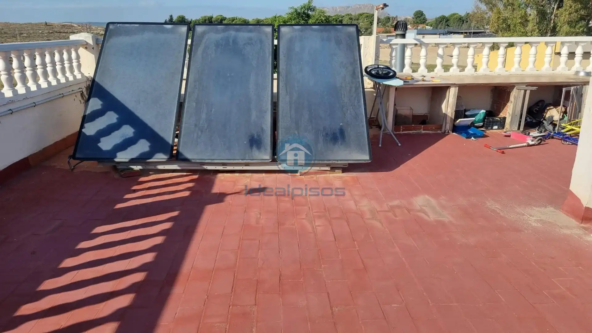 Terrassa de Casa o xalet en venda en Alicante / Alacant amb Aire condicionat, Jardí privat i Terrassa