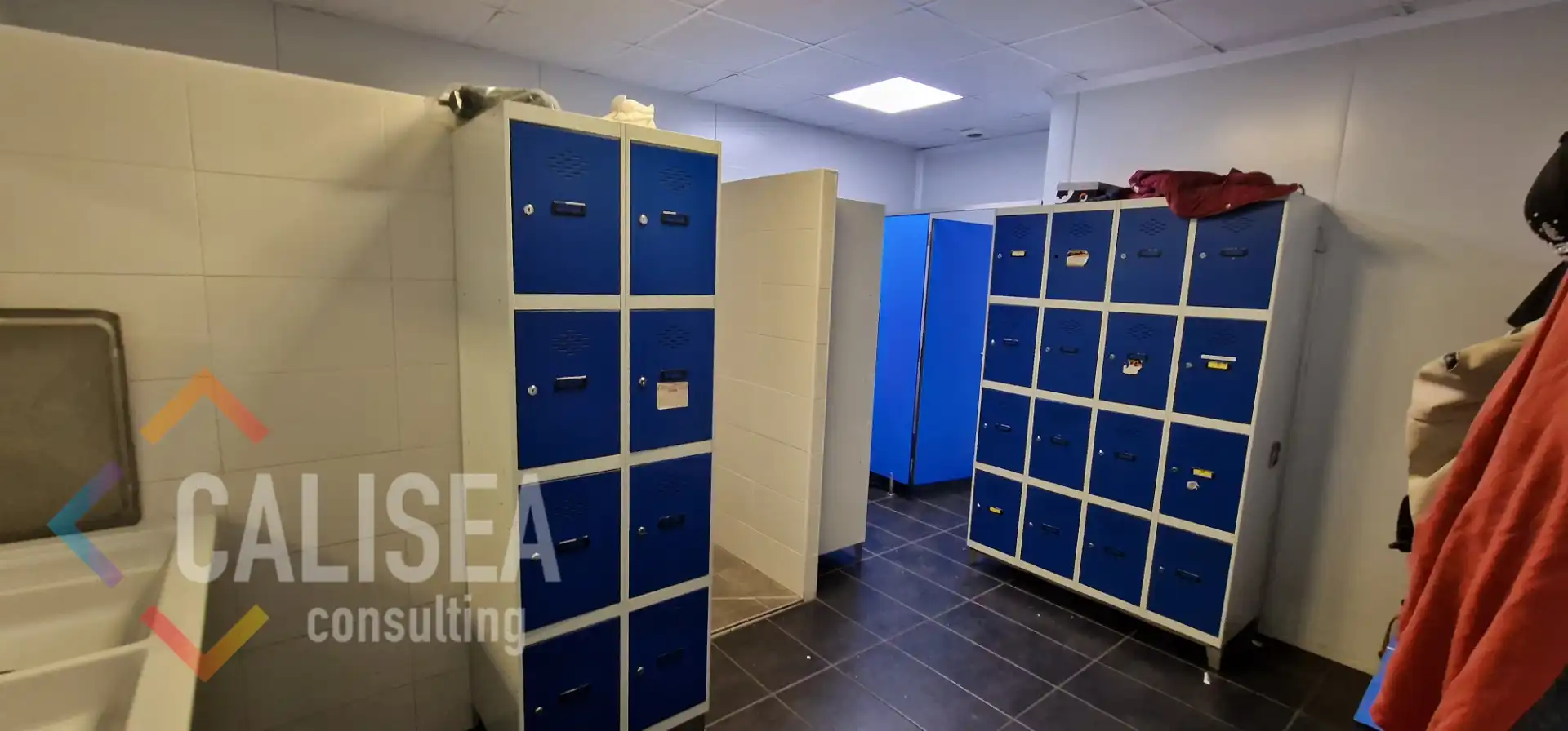 Baño de Nave industrial de alquiler en Gavà con Calefacción