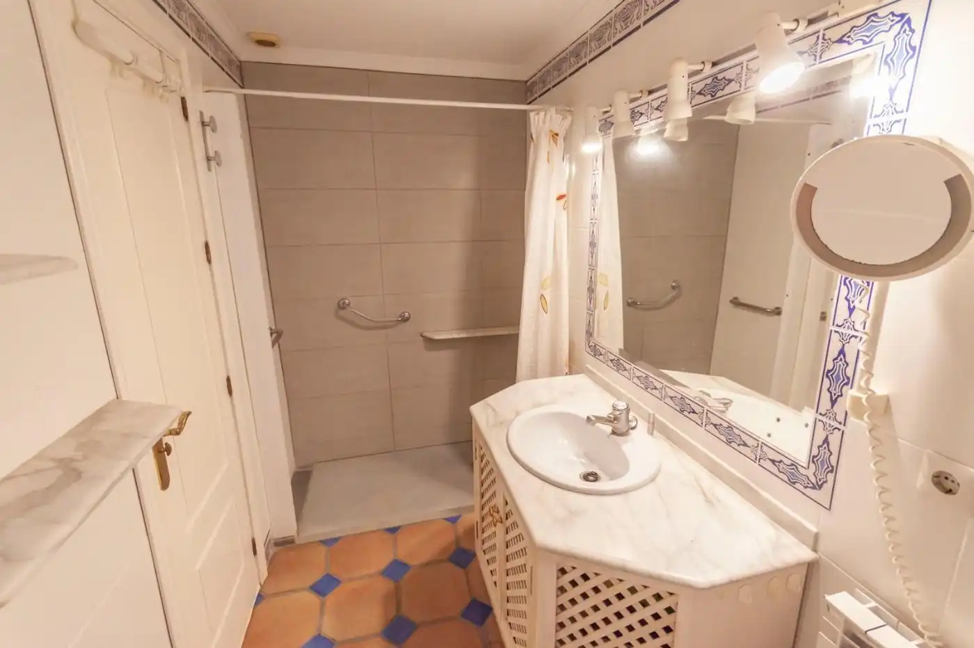 Penthouse with lift for sale in Estepona Pueblo, imagen 22
